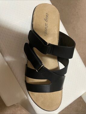 easy street Black Triple-Strap Casual Slide Sandal